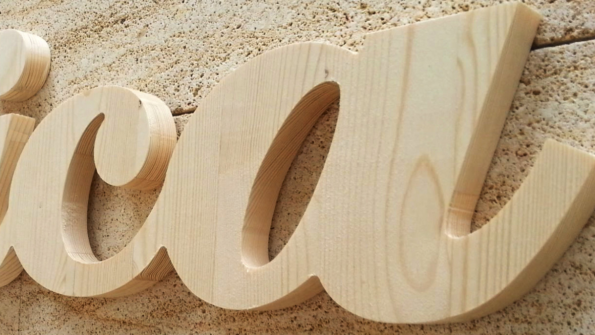 Cómo hacer letras luminosas de madera y hierro